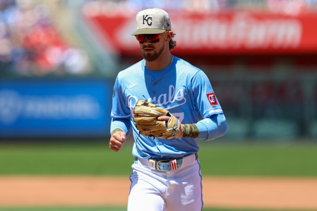 Bobby Witt Jr. Glove: What Model Does He Use?