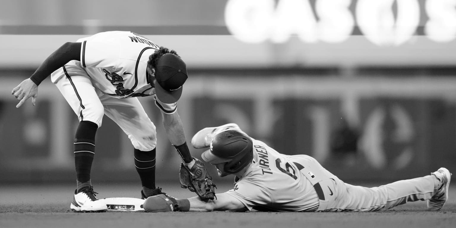 Best Sliding Mitts in 2026: What Pros Are Using