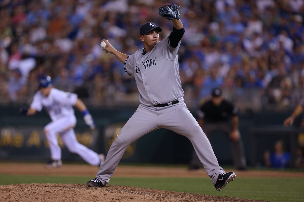 Freddy Garcia Fielding Offers From Yankees Mets Rangers White Sox