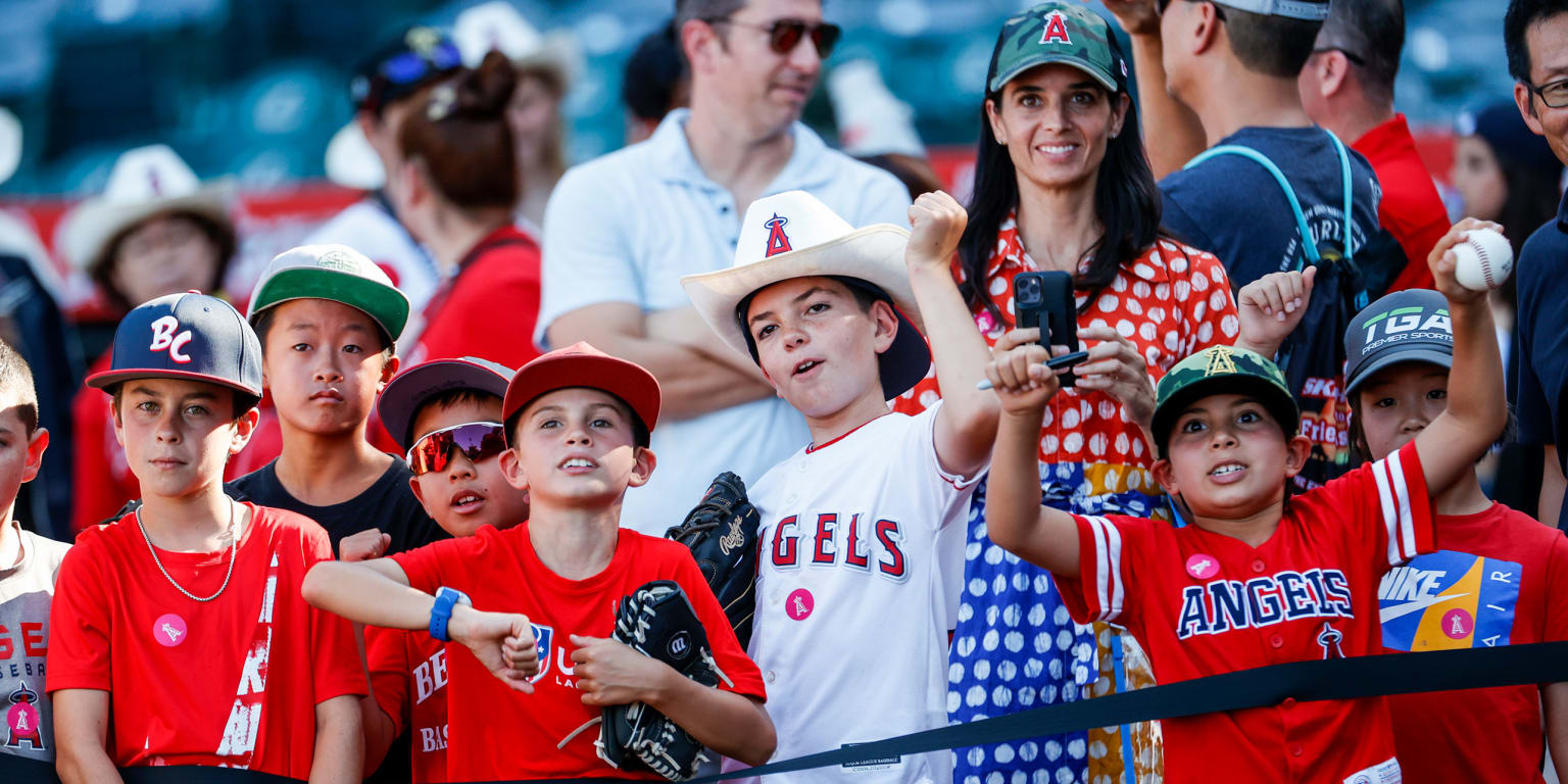 Game Day Style: What MLB Fans Are Wearing Right Now